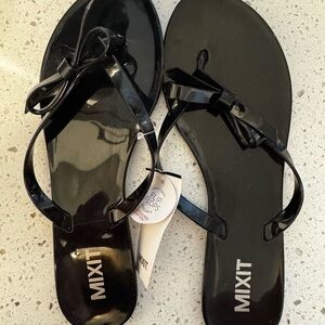 Mixit Glossy Black Women's Sandals